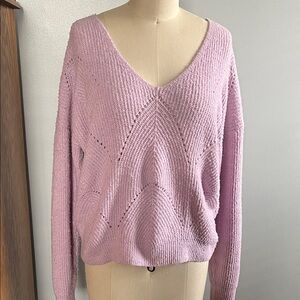 Elegant Lavender V-Neck Sweater